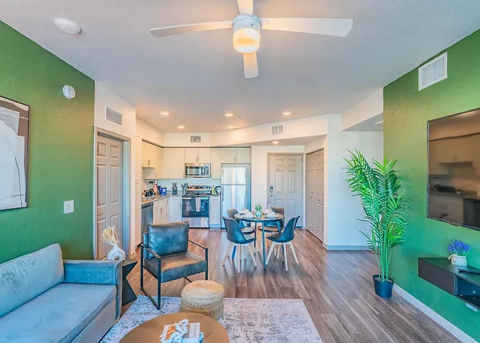 Apartment Westgate & Stadium With Balconypoolgymparkingwd Glendale
